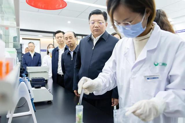 泰州苏中农副产品批发市场食用农产品快检中心正式揭牌